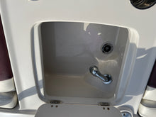 Load image into Gallery viewer, 2016 Tahoe 2150 Deck Boat