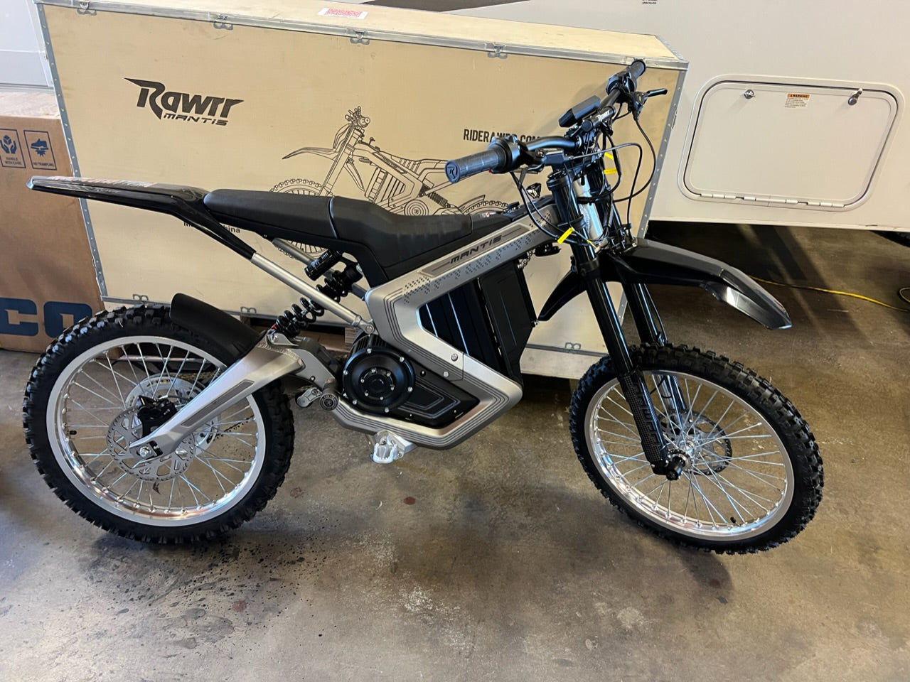 Rawrr Mantis electric dirt bike