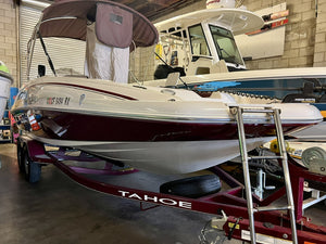 2016 Tahoe 2150 Deck Boat