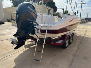 2016 Tahoe 2150 Deck Boat