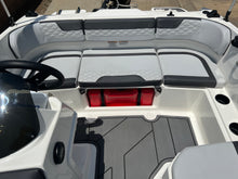 Load image into Gallery viewer, 2023 Bayliner Element M15