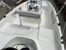Load image into Gallery viewer, 2017 Bayliner Element F-16 Center Console (SOLD)