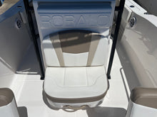 Load image into Gallery viewer, 2023 Robalo R-200 Center Console 20&#39; like new