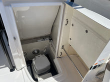 Load image into Gallery viewer, 2023 Robalo R-200 Center Console 20&#39; like new