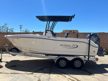 Load image into Gallery viewer, 2023 Robalo R-200 Center Console 20&#39; like new