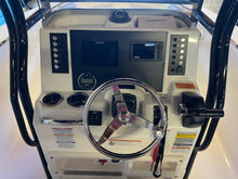 Load image into Gallery viewer, 2023 Robalo R-200 Center Console 20&#39; like new