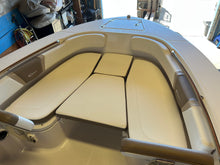 Load image into Gallery viewer, 2023 Robalo R-200 Center Console 20&#39; like new