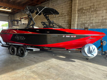 Load image into Gallery viewer, 2016 AXIS T22 WakeSurf boat