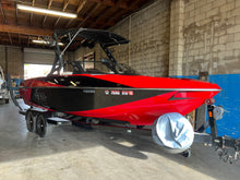 Load image into Gallery viewer, 2016 AXIS T22 WakeSurf boat