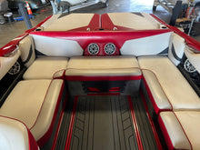 Load image into Gallery viewer, 2016 AXIS T22 WakeSurf boat