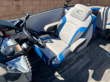 Load image into Gallery viewer, 2020 Crest Caribbean RS 250 Pontoon Tri toon 25&#39;