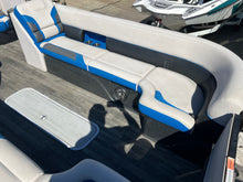 Load image into Gallery viewer, 2020 Crest Caribbean RS 250 Pontoon Tri toon 25&#39;