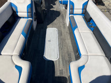 Load image into Gallery viewer, 2020 Crest Caribbean RS 250 Pontoon Tri toon 25&#39;