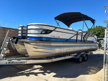 Load image into Gallery viewer, 2020 Crest Caribbean RS 250 Pontoon Tri toon 25&#39;