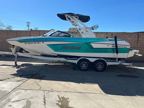2020 Malibu 23 MXZ Wakeboard Surf Boat