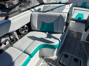 2020 Malibu 23 MXZ Wakeboard Surf Boat