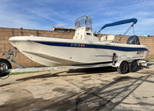 Load image into Gallery viewer, 2016 Carolina Skiff 23 Ultra Elite 23’ Center Console