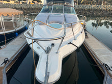 Load image into Gallery viewer, 2004 Maxum 2900 Express Cruiser (BIG PRICE DROP!)