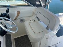 Load image into Gallery viewer, 2006 Wellcraft 290 Coastal walk around cuddy fish boat