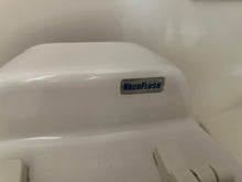 Load image into Gallery viewer, 2006 Wellcraft 290 Coastal walk around cuddy fish boat