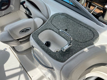Load image into Gallery viewer, 2007 Chaparral 256 SSi open bow boat wakeboard tower