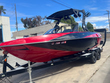 Load image into Gallery viewer, 2016 AXIS T22 WakeSurf boat