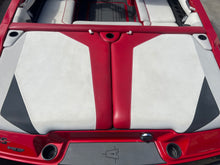 Load image into Gallery viewer, 2016 AXIS T22 WakeSurf boat