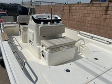 Load image into Gallery viewer, 2019 Boston Whaler 170 Montauk for sale (SOLD)