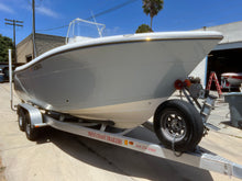 Load image into Gallery viewer, 2018 Cobia 201 Center Console