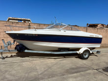 Load image into Gallery viewer, 2004 Bayliner 210 Cuddy