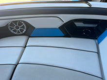 Load image into Gallery viewer, 2019 Yamaha 212X wake board surf boat