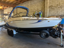 Load image into Gallery viewer, 2019 Yamaha 212X wake board surf boat