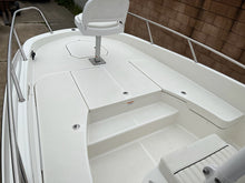 Load image into Gallery viewer, Bayliner Element F21 (SOLD)