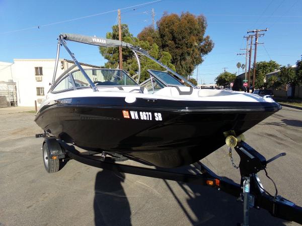 2014 Yamaha Boats AR190