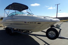 Load image into Gallery viewer, 2007 Sea Ray 220 Sundeck