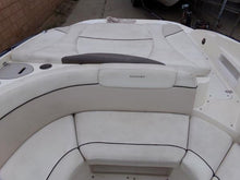 Load image into Gallery viewer, 2008 Rinker 226 Captiva Bowrider